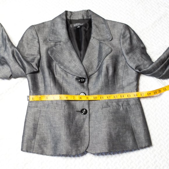 FINAL DAYS $5 Kasper Grey fitted blazer - CLOSET CLOSING - Picture 5 of 6
